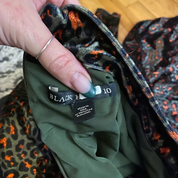 BLACK HALO Green Leopard Print Long Sleeve Turtle Neck Short Body Con - Picture 4 of 7